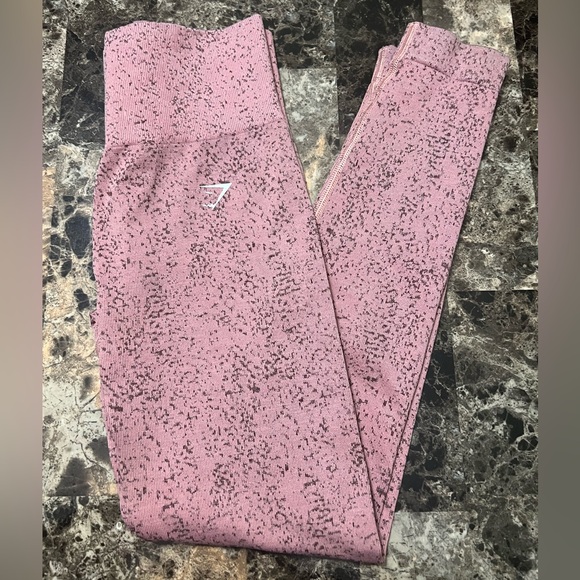 GYMSHARK ADAPT FLECK SEAMLESS LEGGINGS PINK COLOR SIZE SMALL EUC - Picture 1 of 3